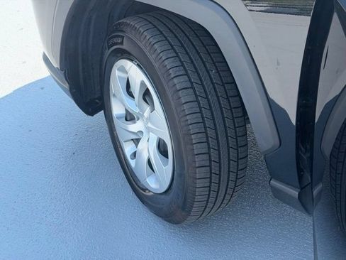 Used 2019 Toyota RAV4 LE w/ All Weather Liner Package AWD/4WD image 23