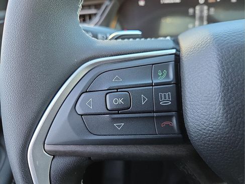 New 2026 Jeep Grand Cherokee Altitude image 17