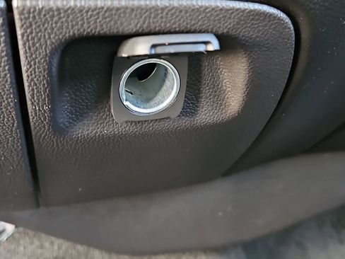 Used 2018 Chevrolet Silverado 1500 Custom w/ Custom Value Package image 29