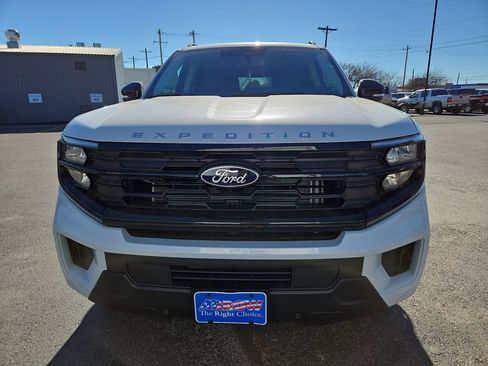 New 2025 Ford Expedition Max Active image 3