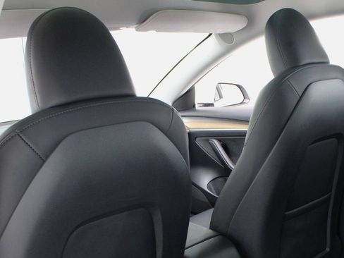 Used 2023 Tesla Model 3 Standard Range RWD image 35