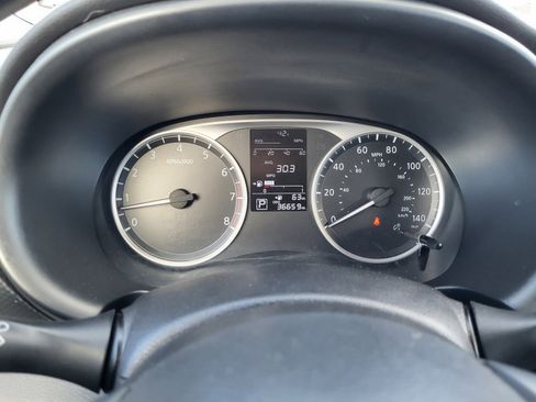 Used 2023 Nissan Kicks S image 10