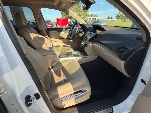 Used 2020 Acura MDX w/ Technology Package AWD/4WD image 17