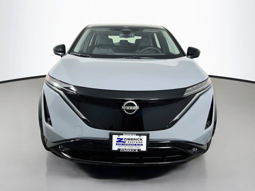 Used 2024 Nissan Ariya AWD image 2