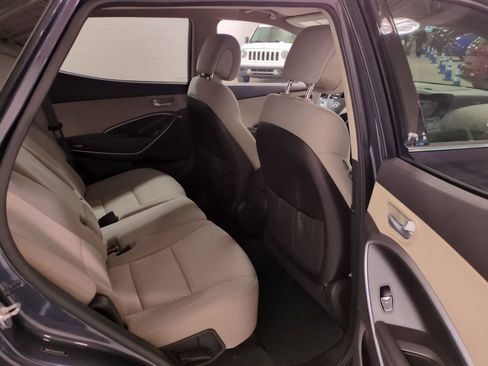 Used 2018 Hyundai Santa Fe Sport image 12