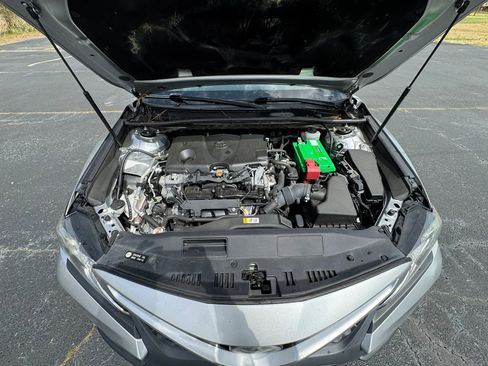 Used 2019 Toyota Camry SE w/ Convenience Package FWD image 25