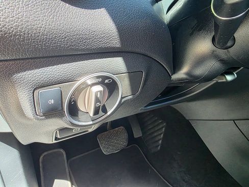 Used 2015 Mercedes-Benz CLA 250 image 15