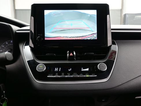 Used 2023 Toyota Corolla LE image 16