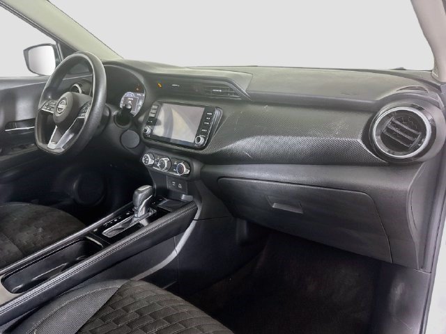 Used 2023 Nissan Kicks SV FWD image 29
