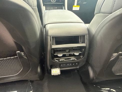 New 2026 Jeep Grand Cherokee Limited w/ Limited Altitude Package AWD/4WD image 21