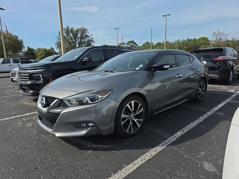 Used 2017 Nissan Maxima 3.5 SL image 2