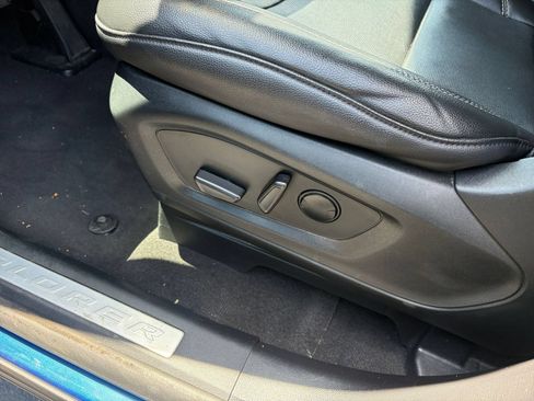 Used 2023 Ford Explorer Limited RWD image 23