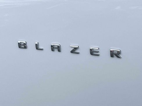 Used 2019 Chevrolet Blazer Premier w/ Sun and Wheels Package image 12