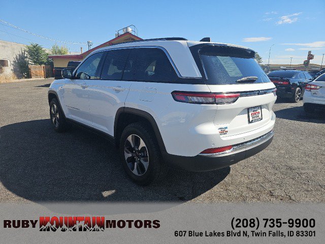 Used 2023 Jeep Grand Cherokee 4WD 4xe image 5