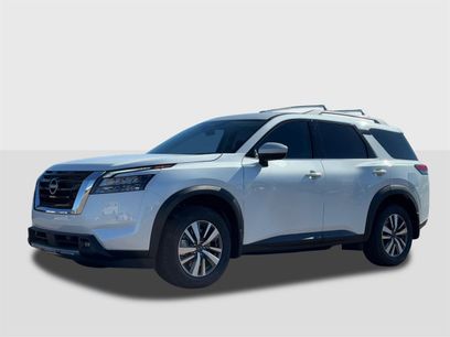 New 2025 Nissan Pathfinder SL