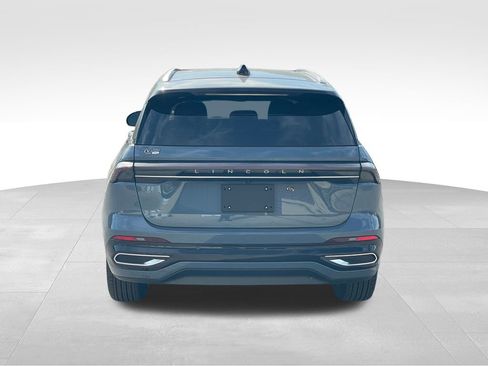 New 2026 Lincoln Nautilus Reserve image 4