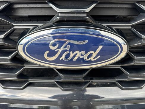 Certified 2025 Ford Escape ST-Line w/ Tech Pack #1 AWD/4WD image 13