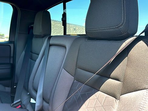 New 2026 Nissan Frontier SV w/ Tow Package AWD/4WD image 16