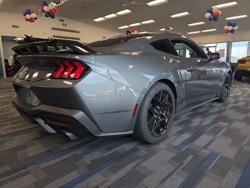 Used 2025 Ford Mustang GT Premium w/ GT Performance Package RWD image 9