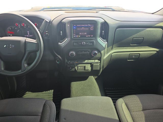 Used 2025 Chevrolet Silverado 2500 Custom w/ Custom Value Package AWD/4WD image 12