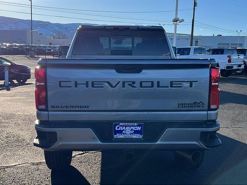 New 2026 Chevrolet Silverado 2500 High Country w/ High Country Premium Package AWD/4WD image 6