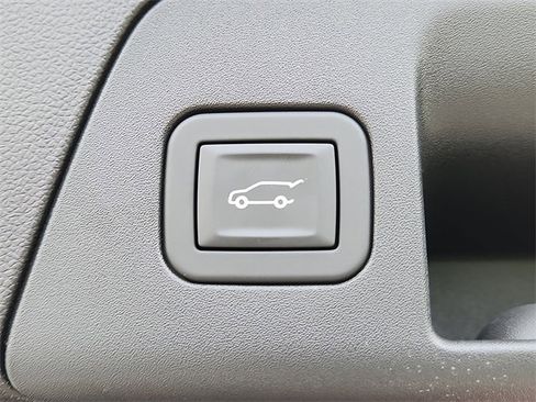 New 2025 Buick Envision Sport Touring image 6