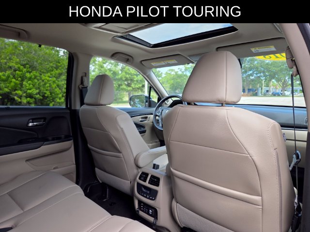 Used 2018 Honda Pilot Touring image 12