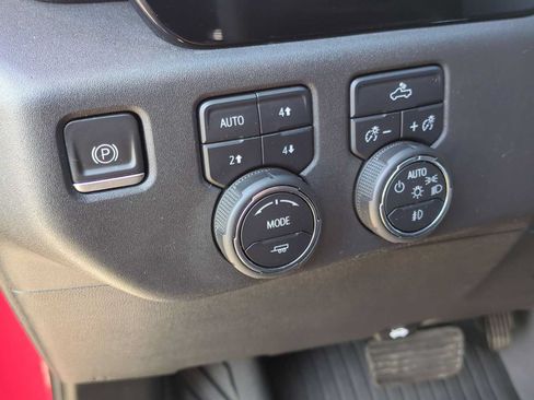 Used 2023 Chevrolet Silverado 1500 LT Trail Boss AWD/4WD image 35