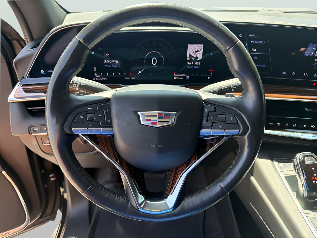 Used 2022 Cadillac Escalade ESV Premium Luxury AWD/4WD image 22