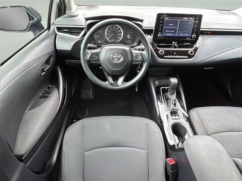 Used 2022 Toyota Corolla LE FWD image 15