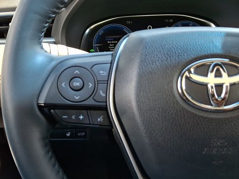 Used 2023 Toyota Venza Limited AWD/4WD image 22