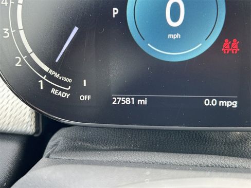 Used 2024 MINI Cooper 2-Door Hardtop image 30