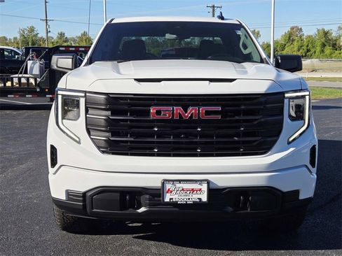 New 2026 GMC Sierra 1500 Pro w/ Graphite Edition image 8