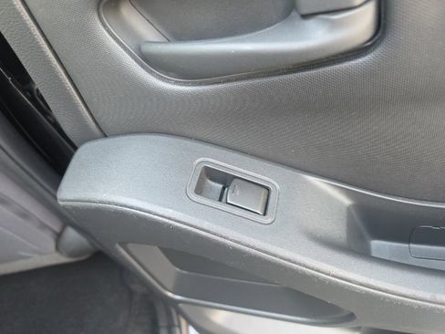 Used 2022 Nissan Frontier S w/ Technology Package image 28