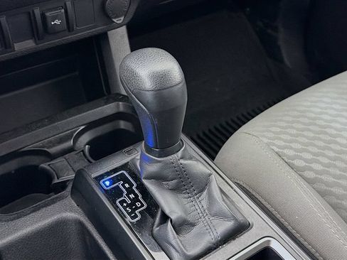 Used 2021 Toyota Tacoma SR AWD/4WD image 18