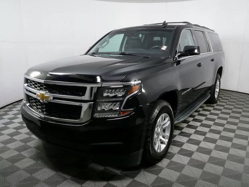 Used 2018 Chevrolet Suburban LT AWD/4WD image 28