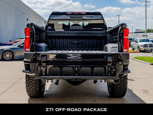 Used 2026 Chevrolet Silverado 2500 High Country w/ High Country Premium Package AWD/4WD image 9