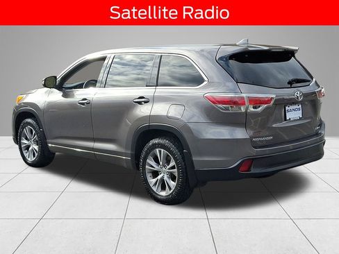 Used 2014 Toyota Highlander Plus image 6