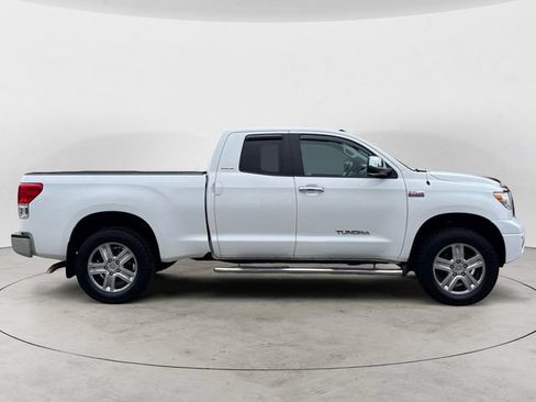 Used 2011 Toyota Tundra Limited w/ Memory Pkg AWD/4WD image 4