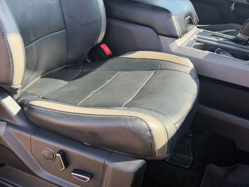 Used 2018 Ford F150 Raptor w/ Equipment Group 802A Luxury AWD/4WD image 36