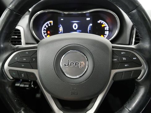 Used 2020 Jeep Grand Cherokee Altitude AWD/4WD image 16