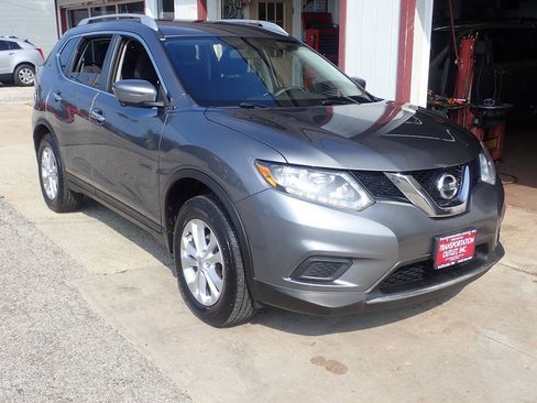 Used 2016 Nissan Rogue SV w/ SV Premium Package AWD/4WD image 22