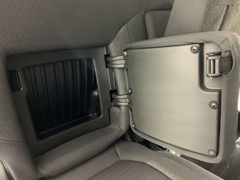 Used 2022 GMC Sierra 1500 Elevation image 28