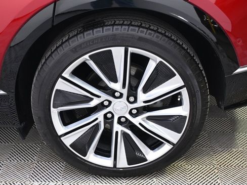 Certified 2024 Cadillac Lyriq Luxury w/ LPO, Floor Liner Package image 20