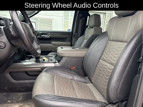 Used 2022 Chevrolet Silverado 1500 ZR2 w/ Technology Package image 12