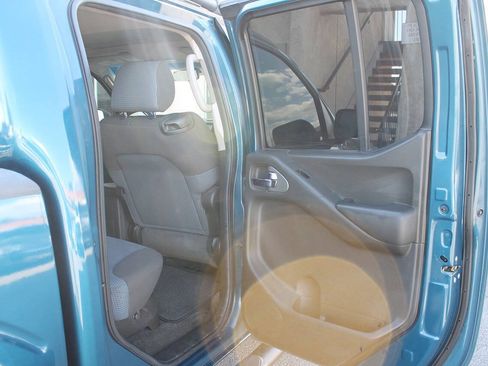 Used 2005 Nissan Frontier NISMO w/ (J01) Sunroof Pkg RWD image 27