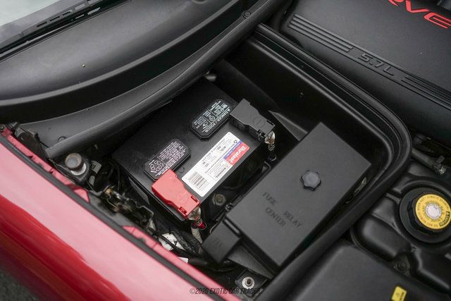 Used 2004 Chevrolet Corvette Convertible w/ Preferred Equipment Group RWD image 26
