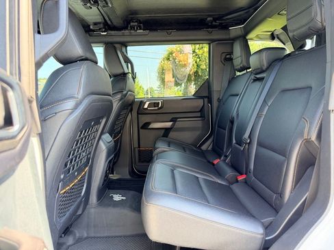 Certified 2024 Ford Bronco Badlands AWD/4WD image 16