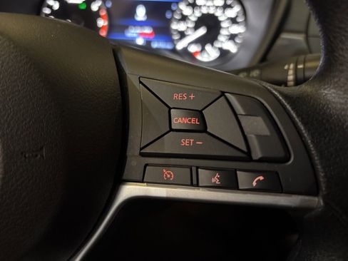 Used 2025 Nissan Altima 2.5 SV image 25