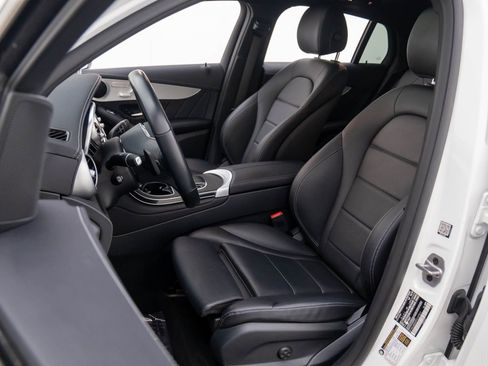 Used 2023 Mercedes-Benz GLC 300 4MATIC Coupe image 16